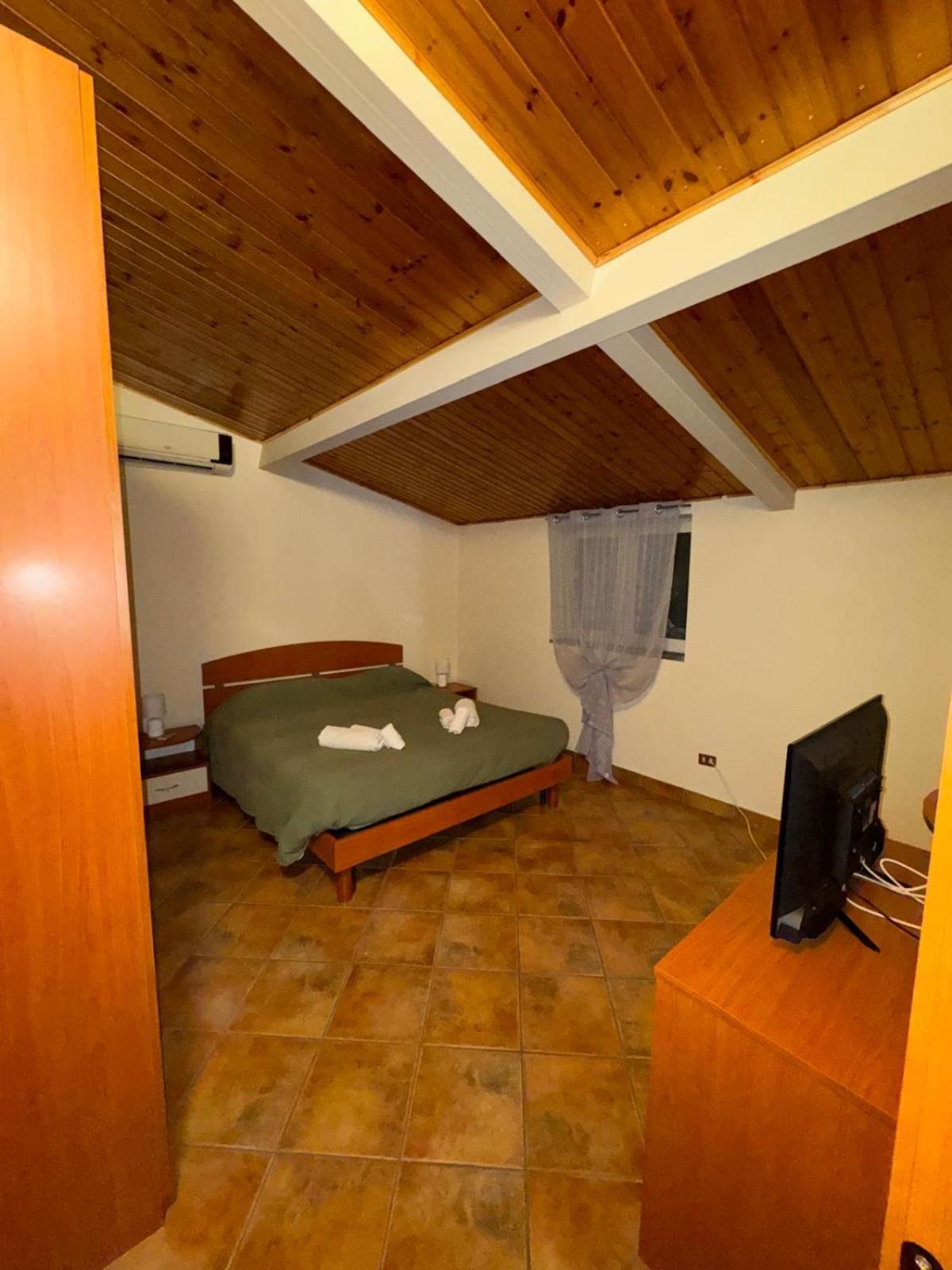 Peri Peri Etna Guest House Montargano Kültér fotó
