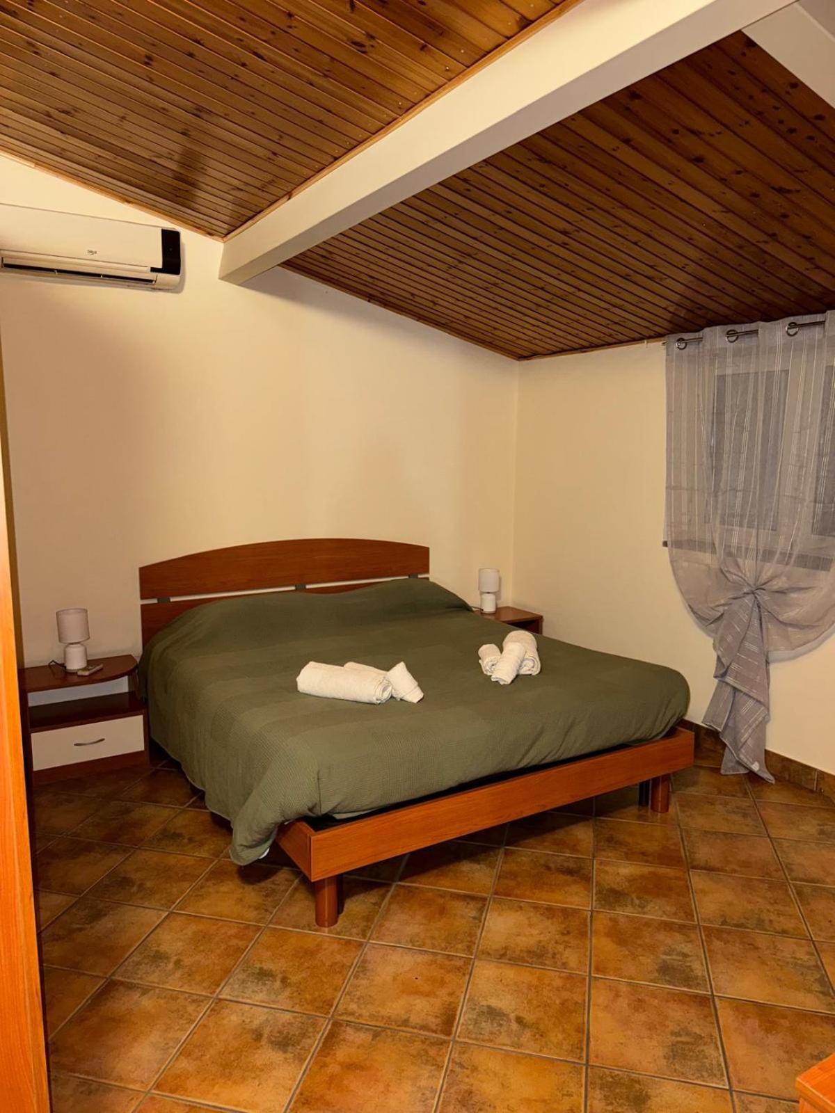 Peri Peri Etna Guest House Montargano Kültér fotó