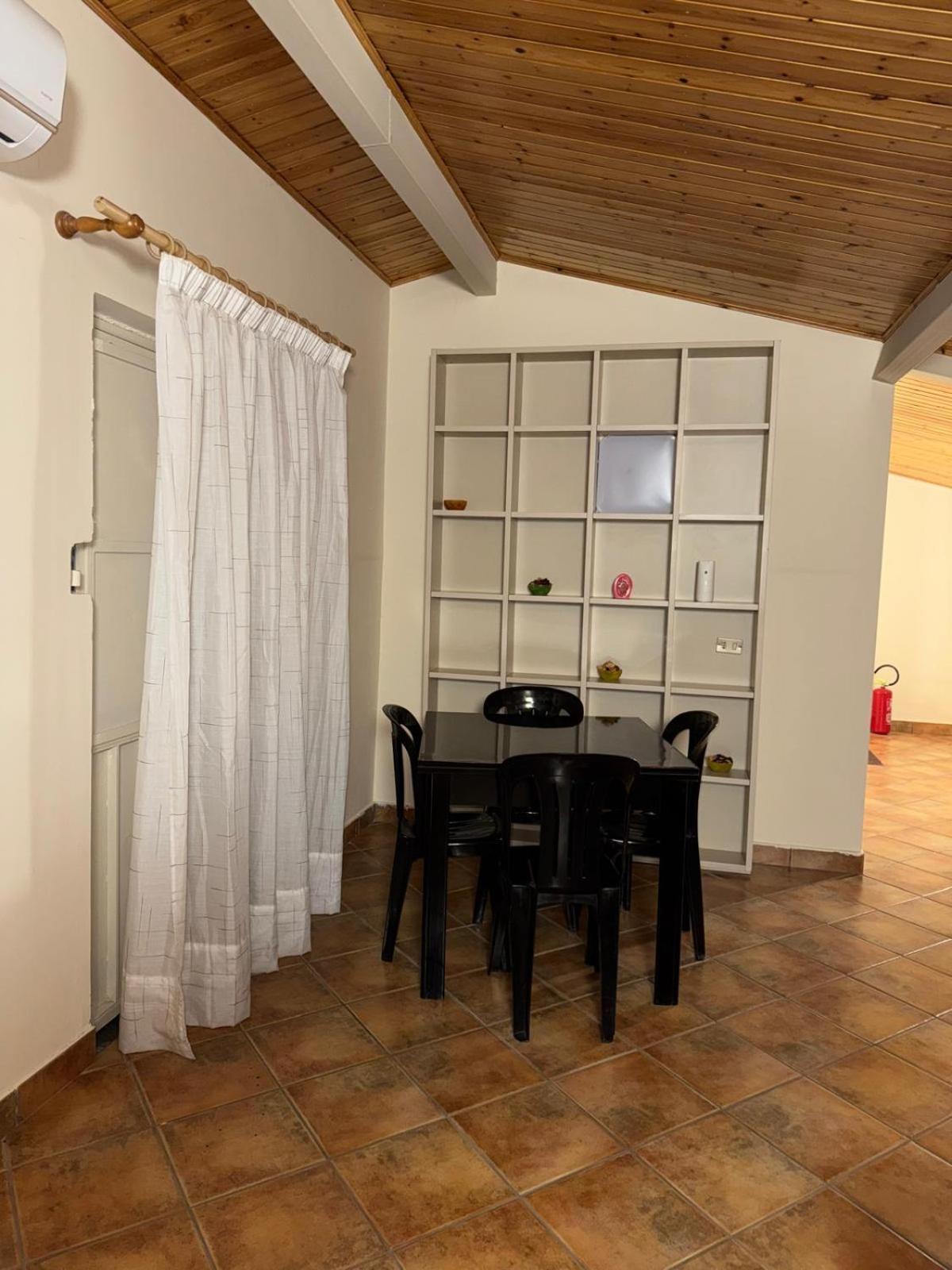 Peri Peri Etna Guest House Montargano Kültér fotó